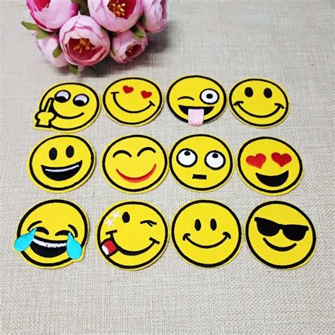 10pcs Lot 5 2cm DIY Embroidered QQ Emoji Patches Smile QQ Face Iron On