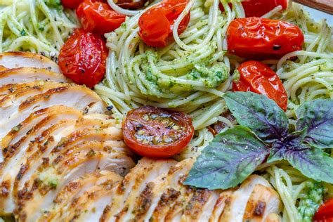 Easy Chicken Pesto Pasta With Tomatoes Recipe Video