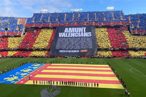 Laliga Denuncia C Nticos Ofensivos De Las Aficiones De Valencia Y Betis