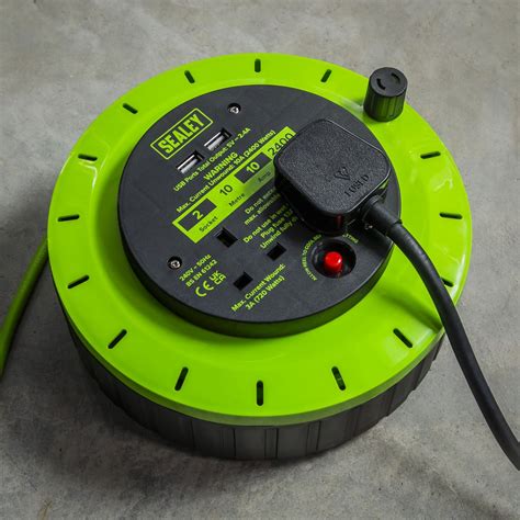 Sealey Cassette Type Cable Reel Green With Thermal Trip 2 X 230v And 2 X Usb 10m Ondemand