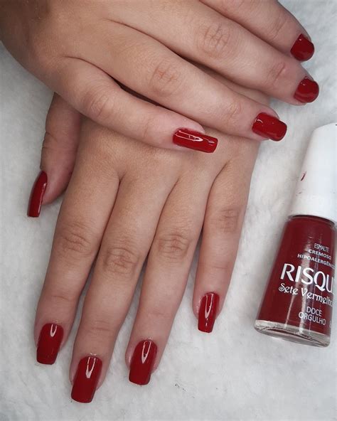 Esse Vermelho Um Luxo Em Esmalte Rebu Unhas Rosa Unhas De Gel