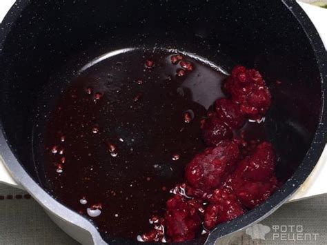 Рецепт: Малиновые сырники | с замороженной малиной