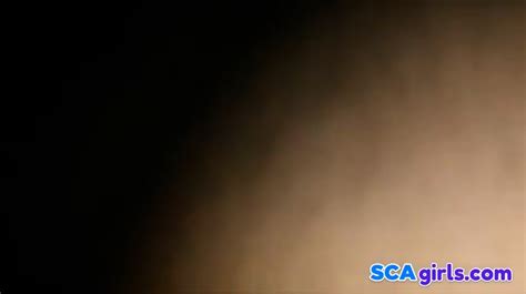 Norsk Brunette Stryke Og Suger Kuk