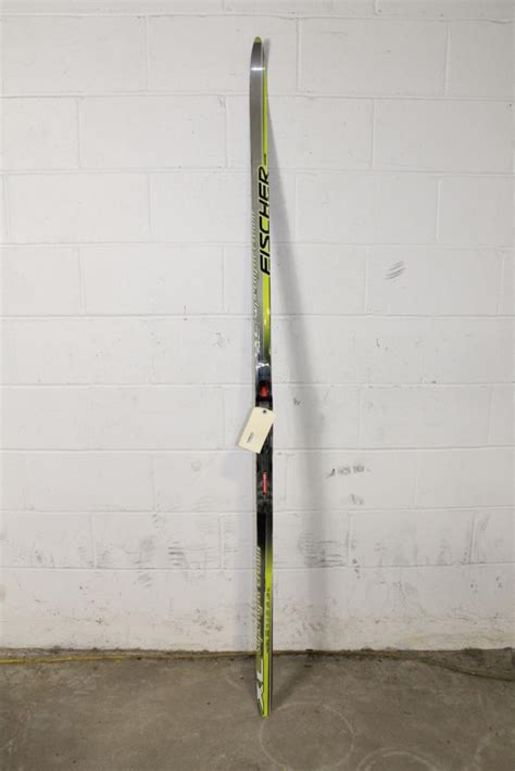 Fischer XC Superlight Crown Ski Property Room