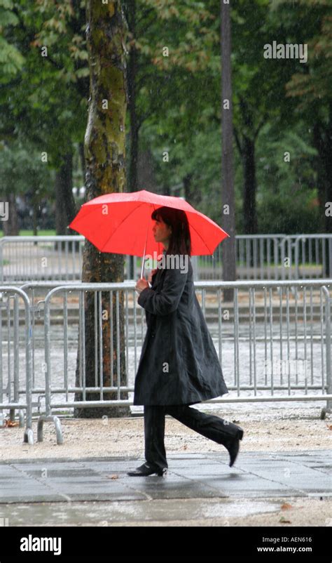 Paris Rain Umbrella Woman Hi Res Stock Photography And Images Alamy