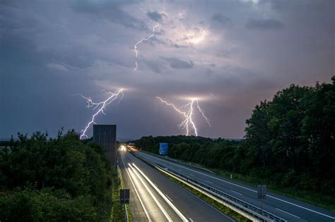 Update Achtung Neue Unwetter Front Im Anzug Experten Warnen Vor