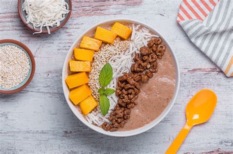 Smoothie Bowl de Chocolate con Mango Recetas Nestlé