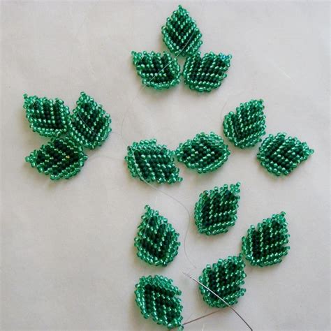 Маленький листик из бисера (лист розы). Мастер-класс - Мастер-классы ...