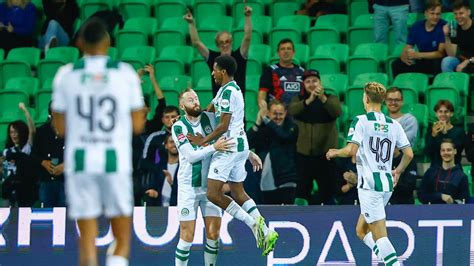 Fc Groningen Speelt Chagrijn Weg Met Ruime Zege Jong Az Verslaat Jong