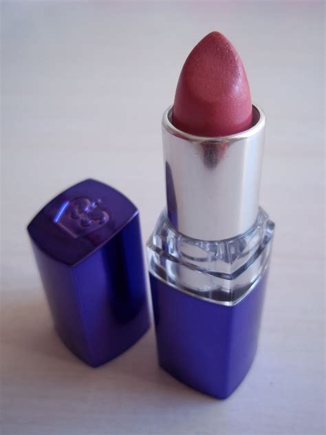 Femkes Style Beauty Review Rimmel Moisture Renew Lipstick 200 Latino