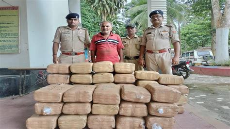 One Held With Cannabis Of Rs 40 Lakh In Assam Tripura Border One Held With Cannabis Of Rs 40