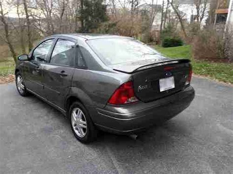 Sell Used 2004 Ford Focus Zts Sedan 4 Door 23l In Hagerstown Maryland