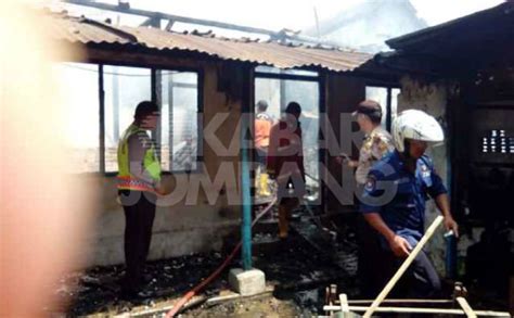 Diduga Akibat Korsleting Listrik Rumah Nenek Ini Ludes Dilalap Api