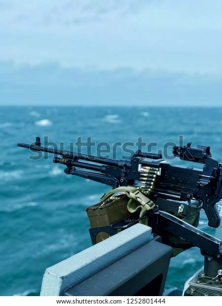 5 Mounted Belt Fed Machine Gun Images Stock Photos And Vectors
