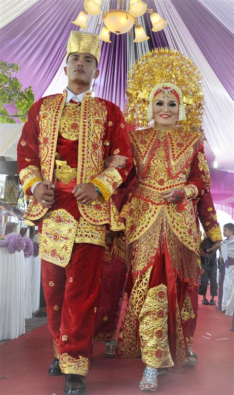 nama baju adat minangkabau piffleme