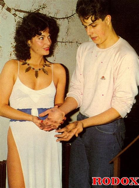 Retro Porn Classic Retro Wife With A Nice XXX Dessert Picture