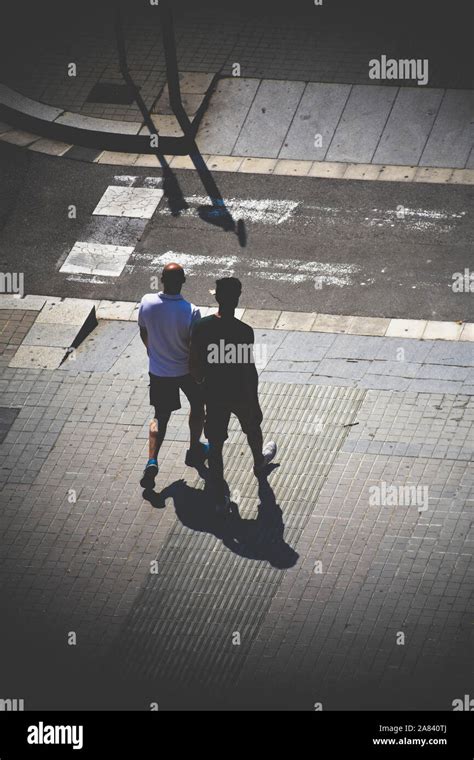 Men Walkin Hi Res Stock Photography And Images Alamy