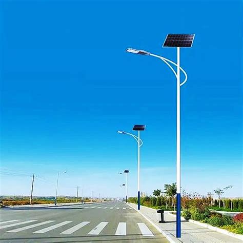 Hot DIP Galvanized Q235 Steel 11m 12m Single Arm Street Light Pole Steel And Solar Panel