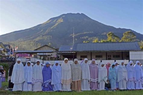 Sejumlah Foto Perayaan Hari Idul Adha 1443 H Di Berbagai Belahan Dunia