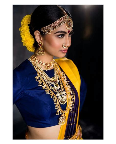 Navy Blue And Yellow Saree Awesome South Indian Blouse Designs Unique Blouse Designs Saree