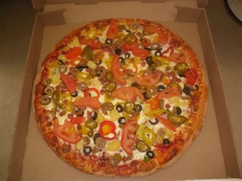 Slices Pizza, West End, Winnipeg - Urbanspoon/Zomato