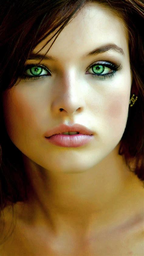 Green Eyes Pornstar