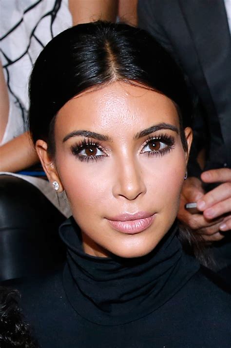 Kim Kardashian Olivia Palermos Two Toned Metallic Eye Is Mesmerizing