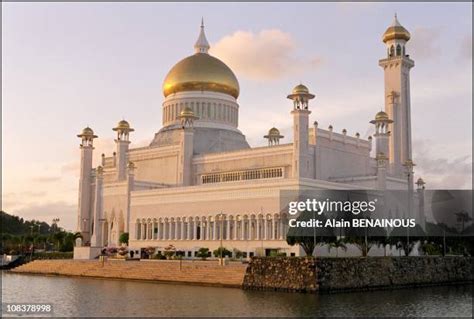 Darussalam Mosque Photos and Premium High Res Pictures - Getty Images