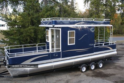 2013 Grand Island 32 House Boat