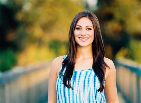 Lauren B - Trade Show Models | Event Staffing | Promotional Modeling Agency