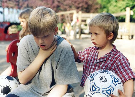 Bildmaterial Asthma Bei Kindern Deutsche Atemwegsliga E V