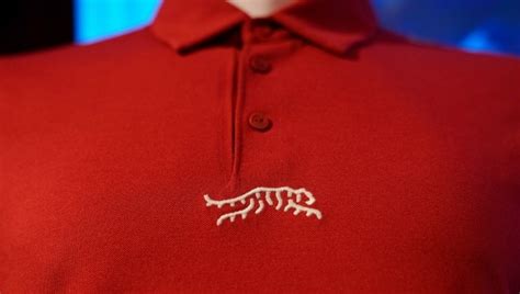 Tiger Woods Unveils Sun Day Red A New Apparel Brand What It Means