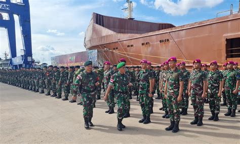 PRAJURIT YONMARHANLAN IV BATAM TERLIBAT LANGSUNG DALAM UPACARA