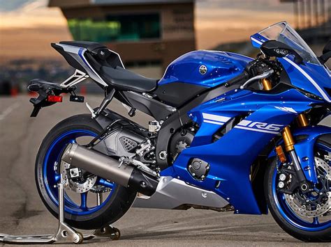 Yamaha R6