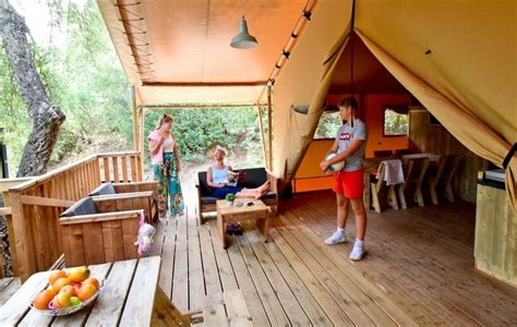 Camping Toiles M Diterran E En Bord Mer Luxe Sur La C Te