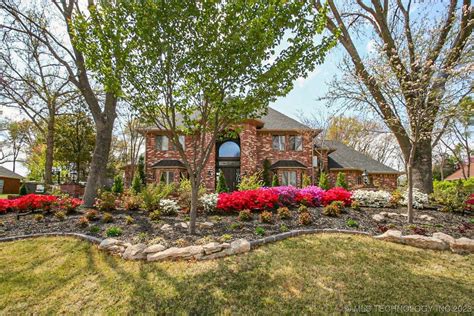 deerfield place bartlesville   mls  homescom