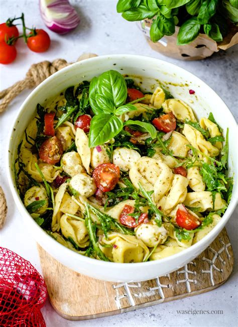 Tortellinisalat Mit Tomaten Mozzarella Rucola Pesto Waseigenes