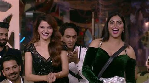 Bigg Boss 14 Promo Rubina Dilaik And Arshi Khan Battle It Out In ‘sultani Akhada Watch