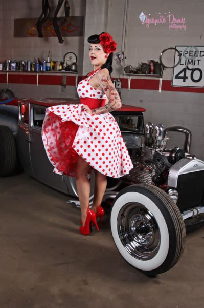 Pin By Susan King On Pinups Pin Up Style Rockabilly Girl Pin Up