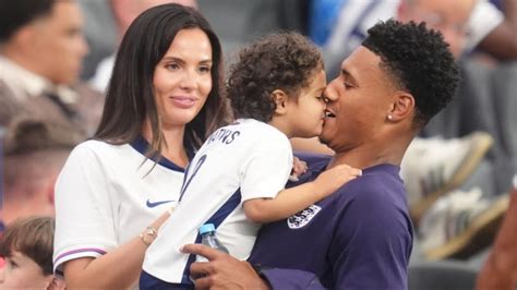 Who Is Ollie Watkins’ Girlfriend? Ellie Alderson’s Age, Job & Kids