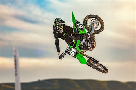 2020 Kawasaki KX250 First Look Preview (10 Fast Facts) - GearOpen.com