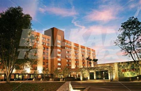 Los Angeles Marriott Burbank Airport Hotel 4* - holiday in Usa