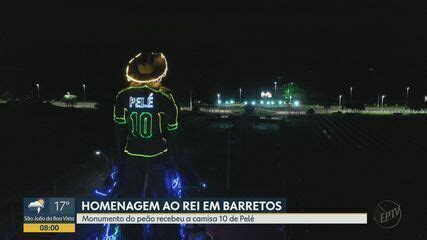 Pel Homenageado Proje Es De Laser No Parque Do Pe O De Barretos