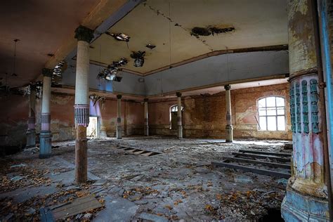 Lost Place Der Verlassene Gasthof Mit Ballsaal Am Bahnhof