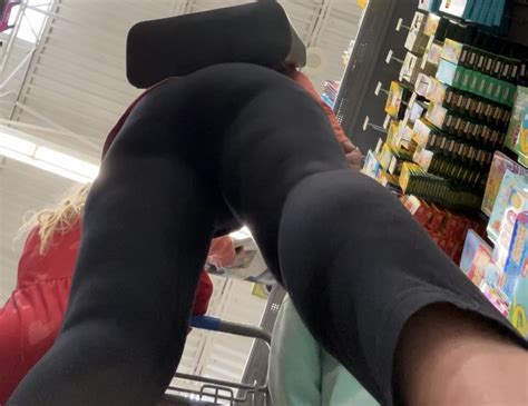 Tight Plump Ass Lady In Leggings Upshots Oc Spandex Leggings