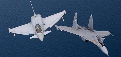 IAF Sukhoi Su-30MKI vs RAF Euro-fighter Typhoon - Fighter Jets World