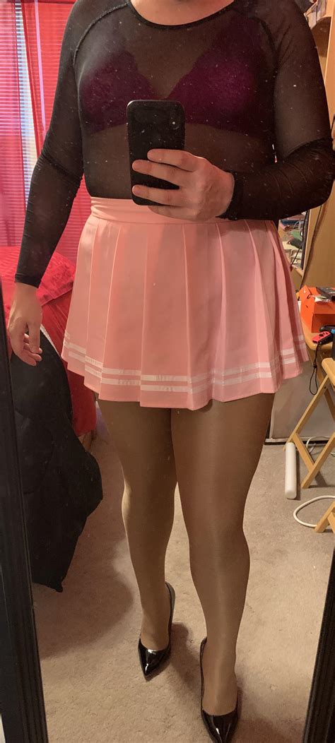 Legs In Shiny Nude Pantyhose Are Irresistible Scrolller