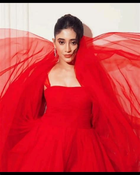 Shivangi Joshi New Photos Red And Green Dress Youtube