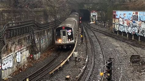 BMT West End Line D And F Trains The 4th Avenue Portal R68