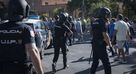 Las Imágenes De La Carga Policial En La Protesta De Los Taxistas Andaluces